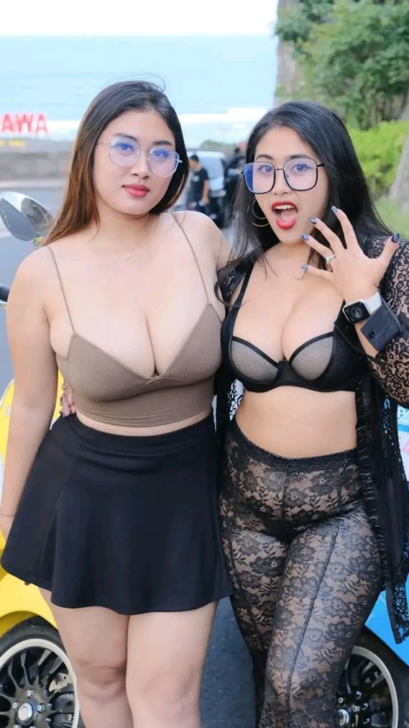 2 Betina Binal Haus K*nt*l Cowo Bersarang Di Lobang Sempit Mereka!!