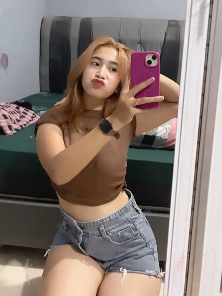 Asiknya Bercinta Dengan Boss