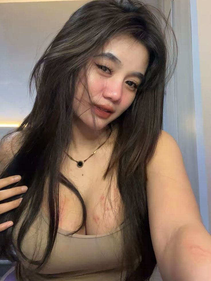 Pembantu yang Hot Banget